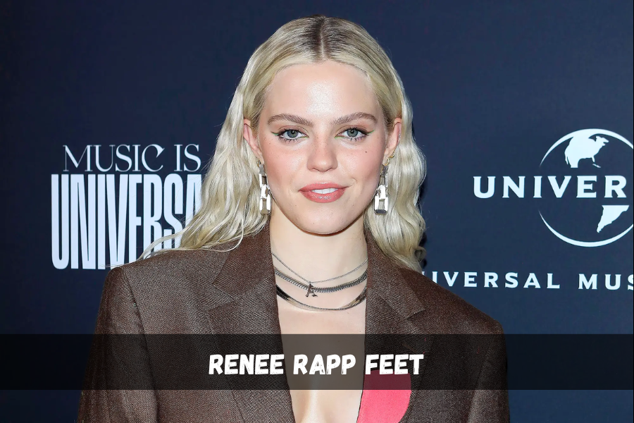 renee rapp feet